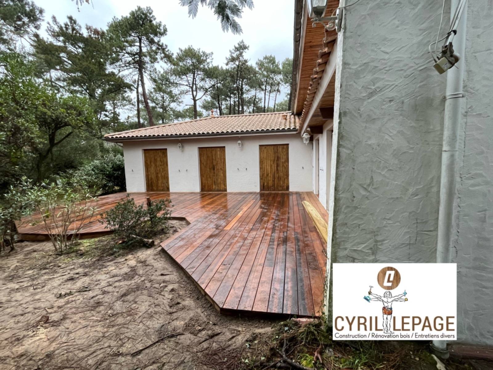 Fabrication terrasse en bois sur la presqu’île de LEGE CAP FERRET - 33