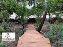 Fabrication d'un escalier sur mesure en Azobé, bois exotique et pin sur le bassin d'Arcachon - 33