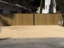 Réalisation clôture en Pin avec Portail coulissant en bois - 33950