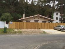 Fabrication d'une clôture en Pin sur Piraillan - Bassin d'Arcachon