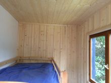 Bardage volige et couvre-joint sur les murs, lambris pin au plafond (33)