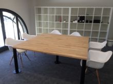 Construction d'une table de réunion sur Bordeaux