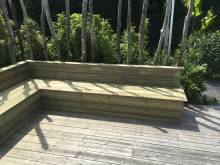 Construction d'un banc en bois sur la presqu'ile de LEGE CAP FERRET