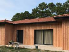 Rénovation extérieure avec pose d'un bardage en bois - Bassin d'arcachon