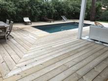 Construction d'une terrasse en bois sur le Cap Ferret