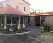 Pose d'une terrasse en PIN sur Andernos-les-Bains